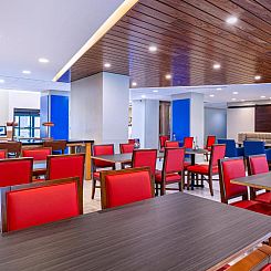 Holiday Inn Express Tampa-Brandon, an IHG Hotel