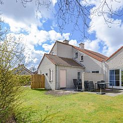 Geschakelde woning in Zeeland, Nederland