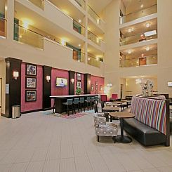 Holiday Inn Express & Suites Charlotte North, an IHG Hotel