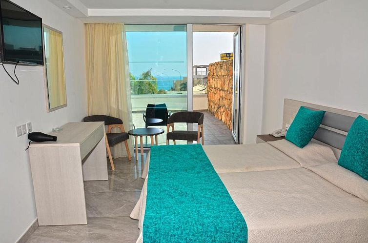 Melini Hotel Suites