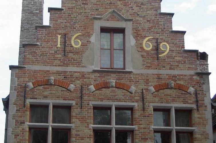 B&B 1669