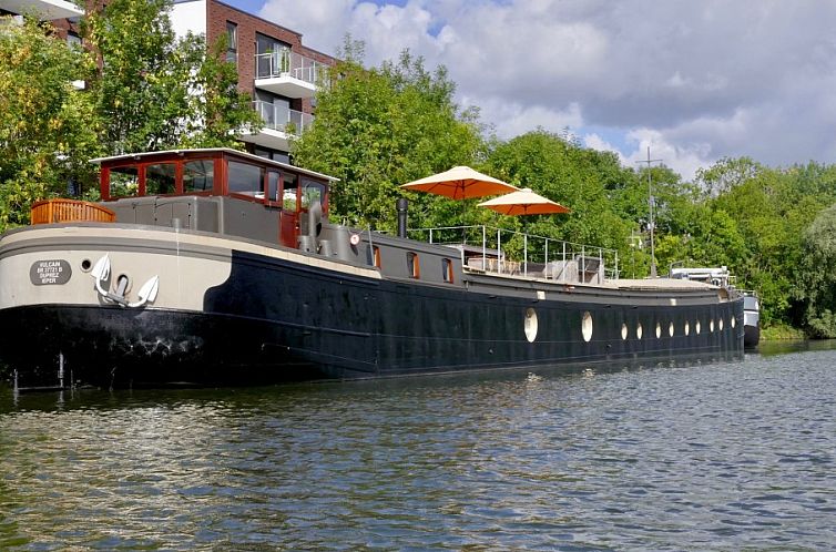 Bed in Boat