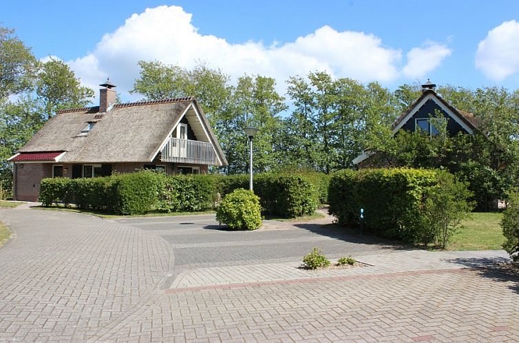 6p.Rietgedekte Vakantiehuis Eldorado Texel