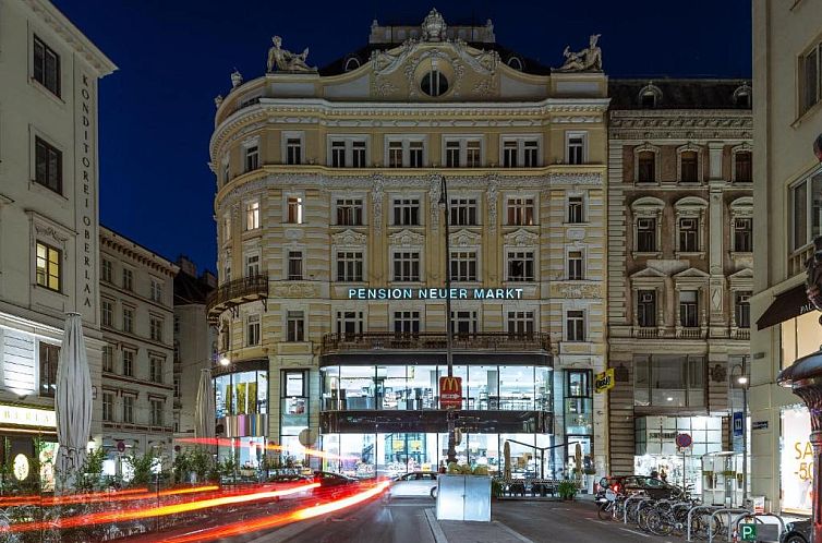 Pension Neuer Markt