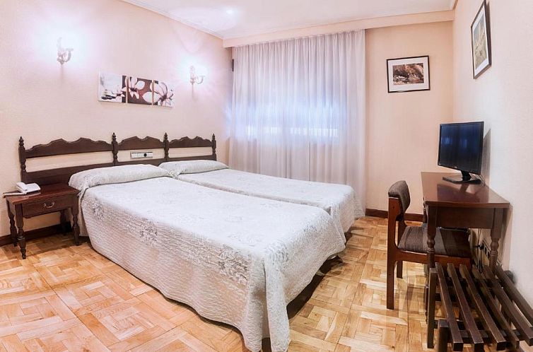 Hotel Residencia Castellano I