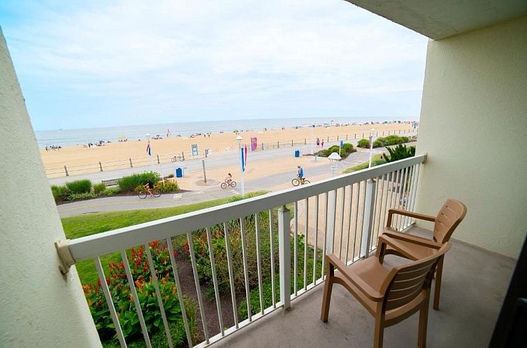 The Oceanfront Inn - Virginia Beach