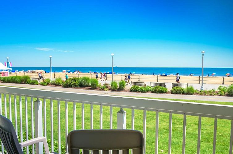 The Oceanfront Inn - Virginia Beach