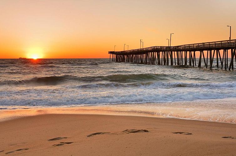 Holiday Inn VA Beach-Oceanside 21st Street, an IHG Hotel