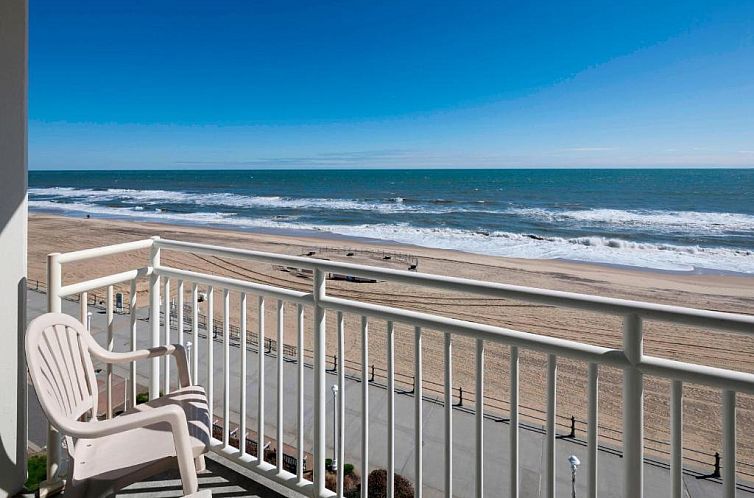 Courtyard Virginia Beach Oceanfront/South