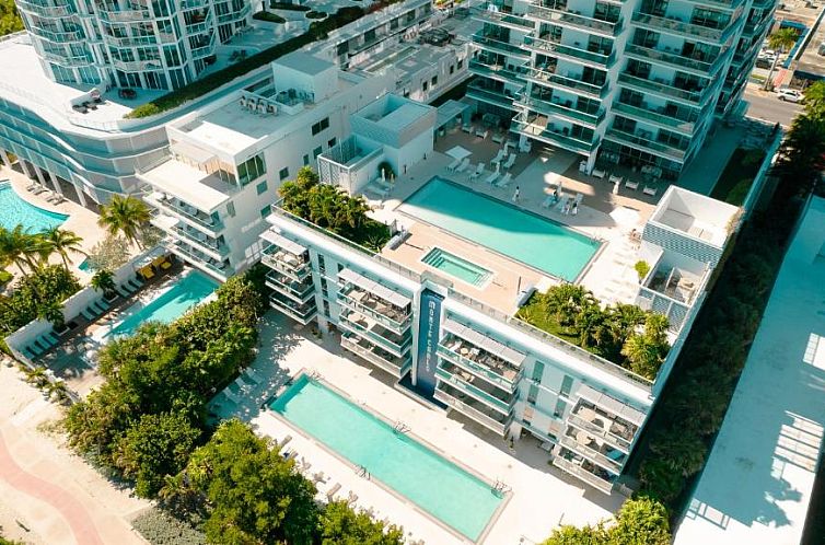 Modern Geometry at Monte Carlo Miami Beach