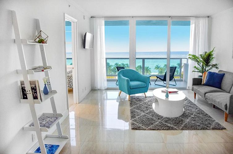 Seacoast Suites on Miami Beach