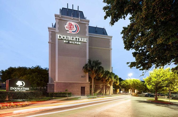 DoubleTree by Hilton Austin-University Area