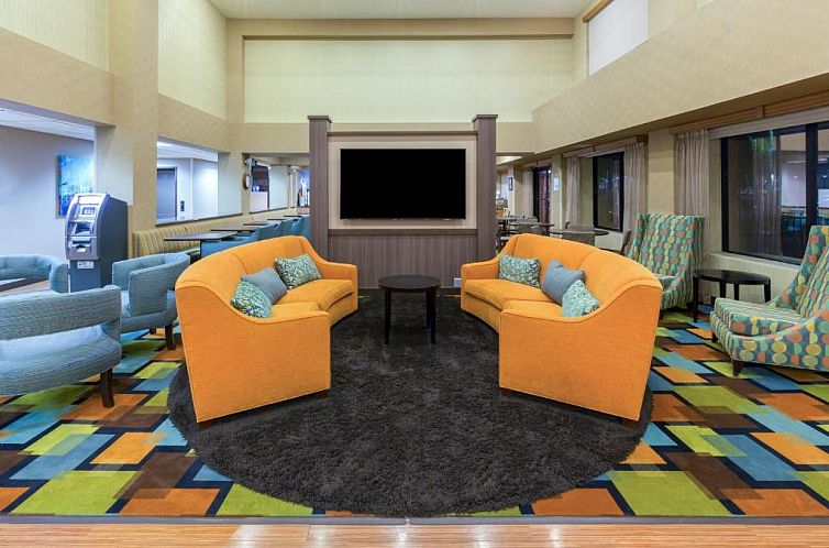 Holiday Inn Express Hotel and Suites - Henderson, an IHG Hot