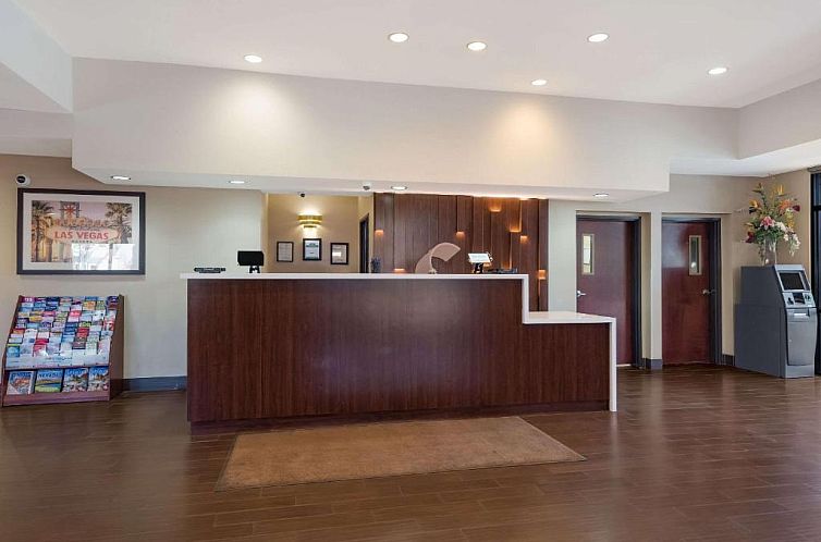 Comfort Inn & Suites Las Vegas - Nellis