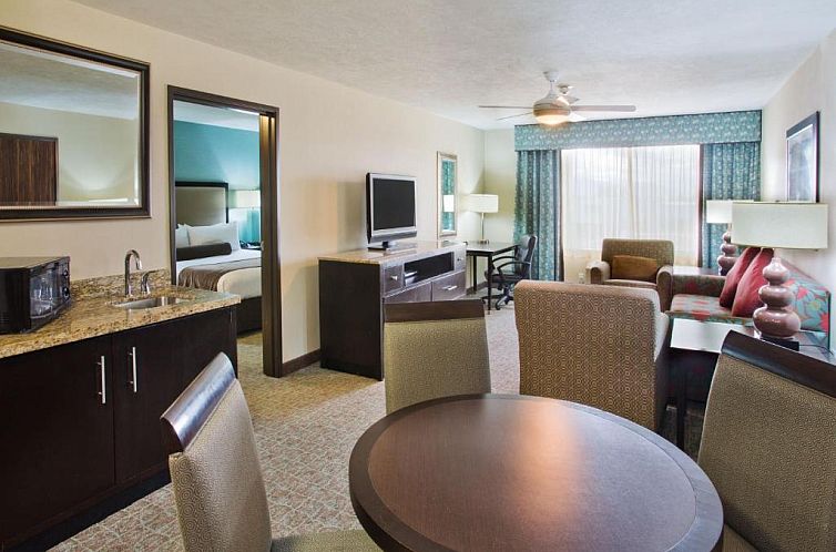 Crowne Plaza Anchorage-Midtown, an IHG Hotel