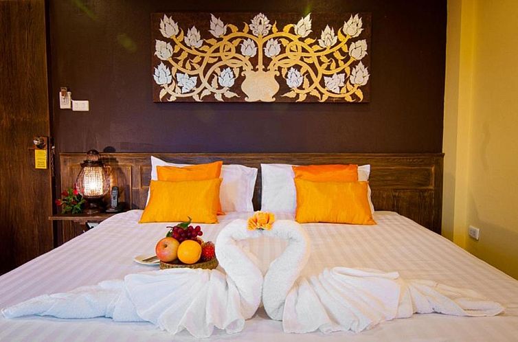 CM Night Bazaar Boutique Hotel โรงแรม ซีเ?