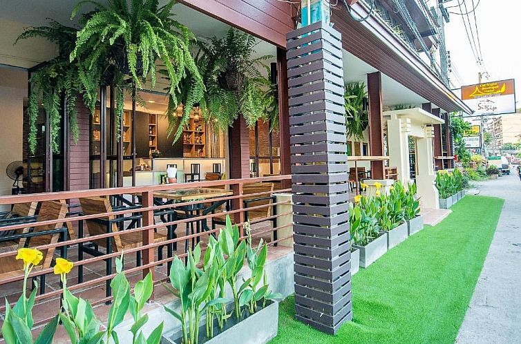 CM Night Bazaar Boutique Hotel โรงแรม ซีเ?