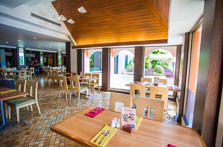 Phuket Merlin Hotel - SHA Plus