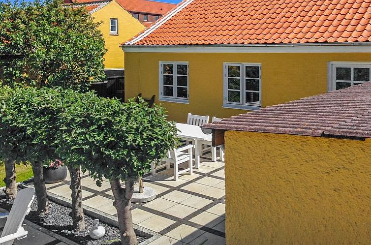 Vakantiehuis "Fulla" - 1.1km from the sea