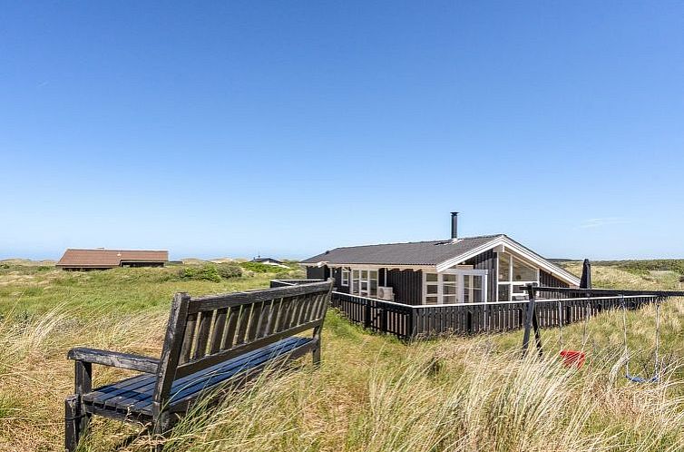 Vakantiehuis "Randulf" - 450m from the sea