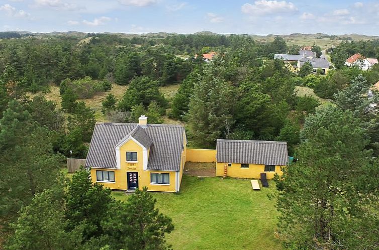 Vakantiehuis "Margrethe" - 1.1km from the sea