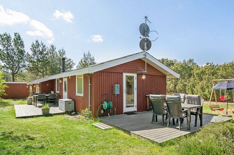 Vakantiehuis "Hrefna" - 350m from the sea