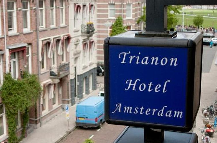 Budget Trianon Hotel