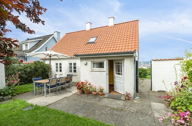 Vakantiehuis "Merete" - 50m from the sea