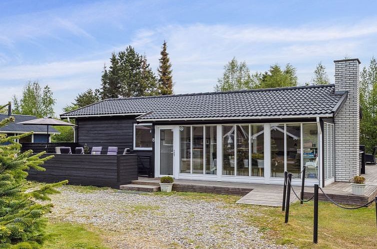 Vakantiehuis "Kalevi" - 900m from the sea