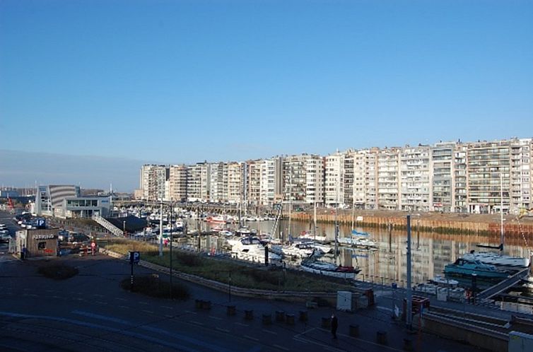 Blankenberge jachthaven: 2 slpk. app. + parking