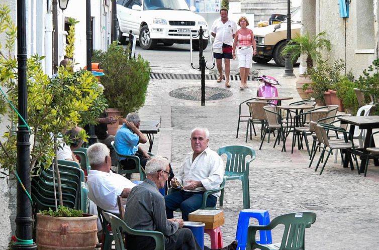 Kotzias Beach Apartments