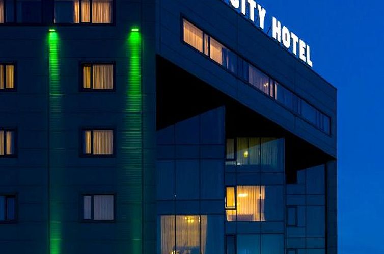 West City Hotel