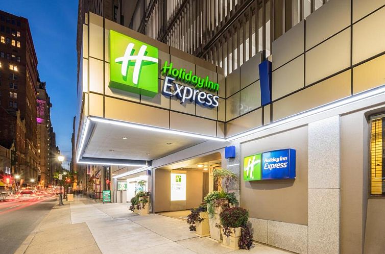 Holiday Inn Express Philadelphia-Midtown, an IHG Hotel