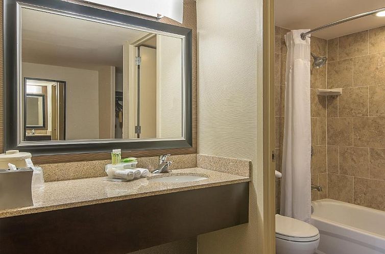 Holiday Inn Express Philadelphia-Midtown, an IHG Hotel