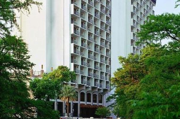 Hilton Palacio del Rio