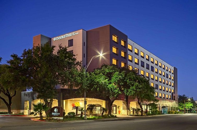 DoubleTree by Hilton San Antonio Downtown