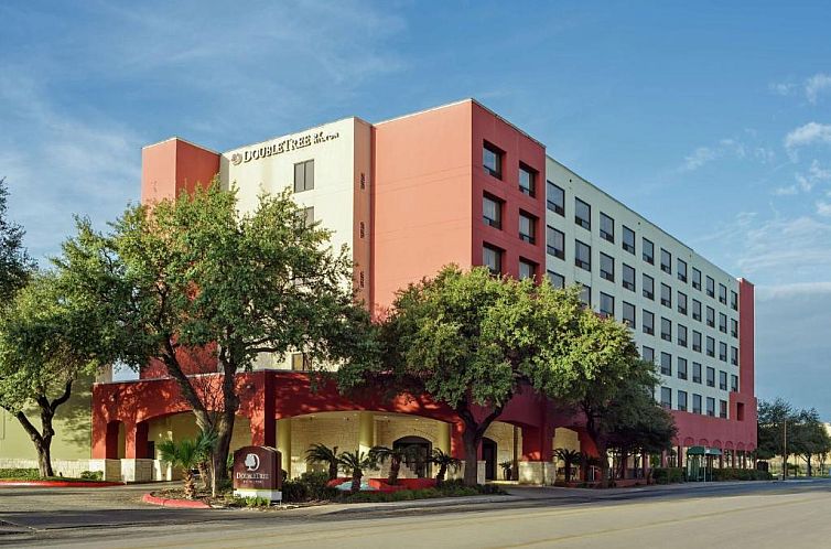 DoubleTree by Hilton San Antonio Downtown