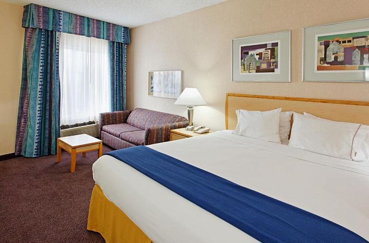 Holiday Inn Express Hotel & Suites San Antonio - Rivercenter