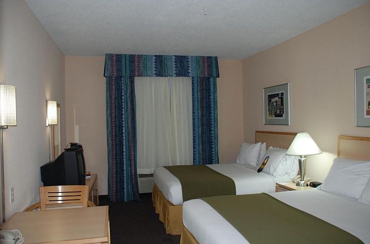 Holiday Inn Express Hotel & Suites San Antonio - Rivercenter