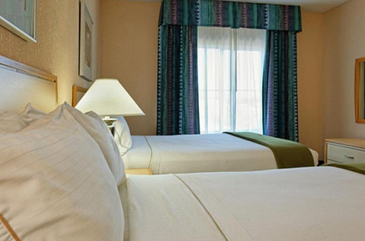 Holiday Inn Express Hotel & Suites San Antonio - Rivercenter