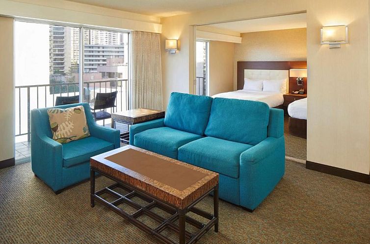 DoubleTree by Hilton Alana - Waikiki Beach