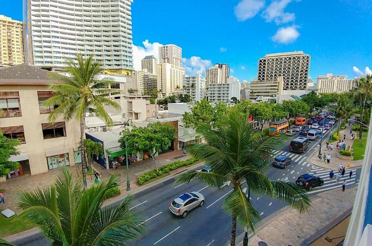 Polynesian Residences Waikiki Beach