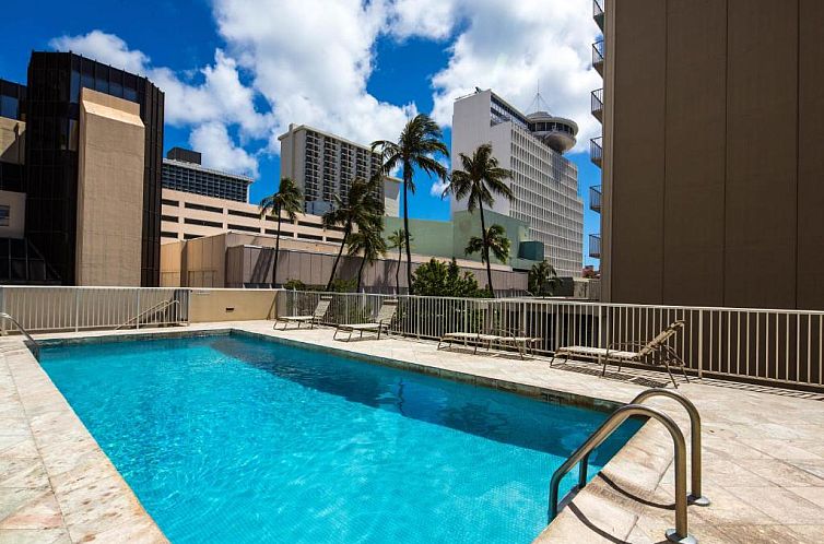 Tropical Studios at Marine Surf Waikiki - FREE PARKING - BES