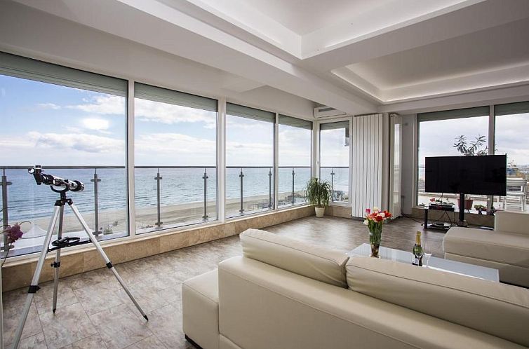 Sea View Penthouse Mamaia