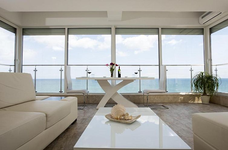 Sea View Penthouse Mamaia