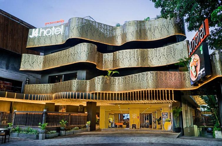 J4 Hotels Legian