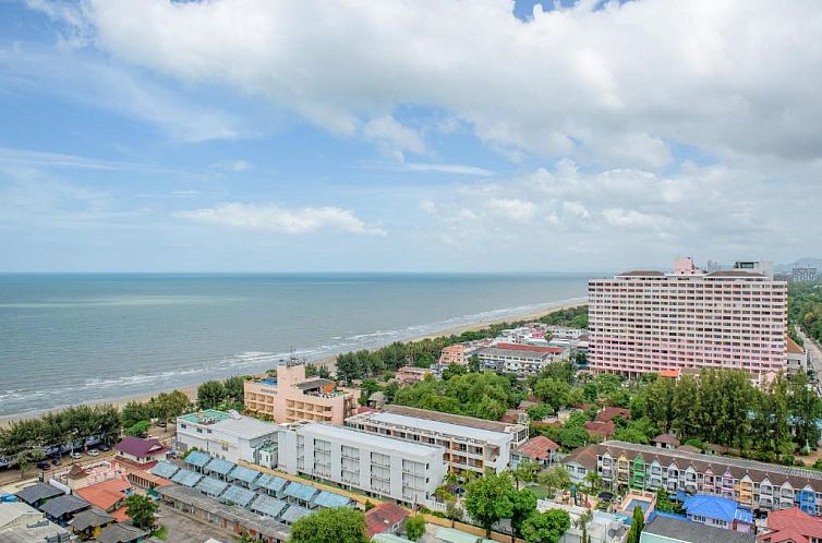 Golden Beach Cha-Am Hotel