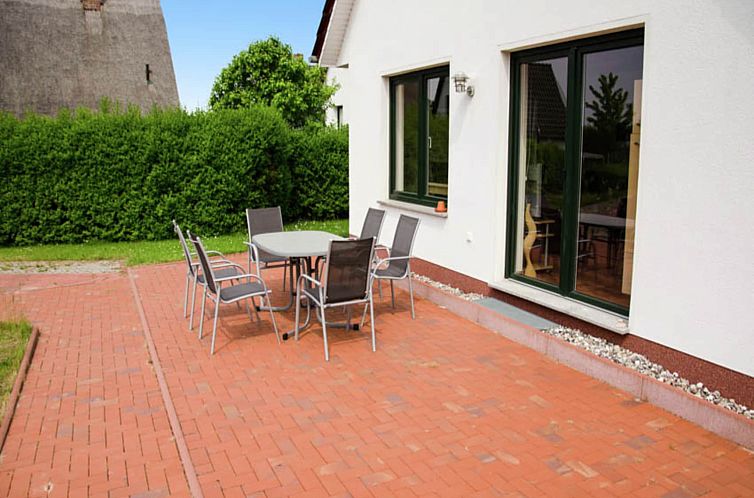 strandnahes Ferienhaus Walter mit Meerblick