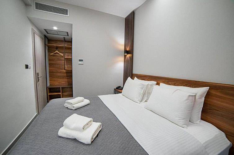 Argo Hotel Piraeus