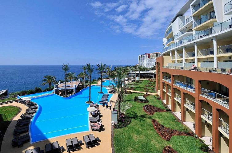 Pestana Promenade Ocean Resort Hotel